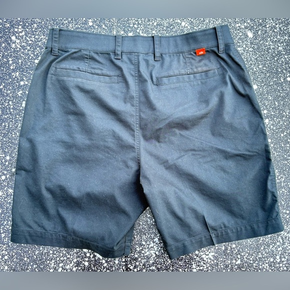 Nike Dri-Fit Golf Shorts Size 34 Black - Picture 2 of 4